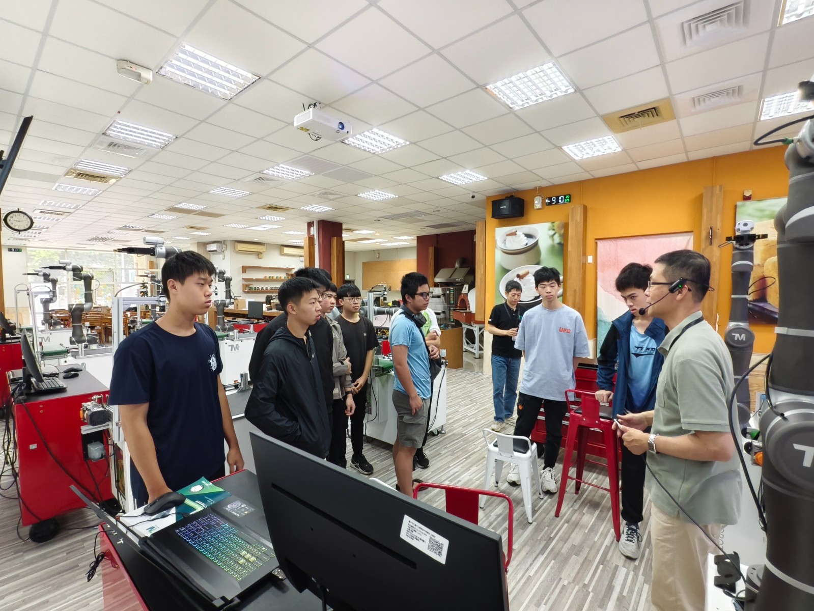 115-0329_協作型機械手臂研習