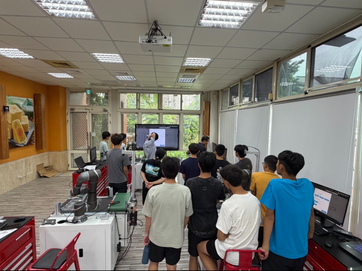 0824-0826雲林科技大學-學生職能深化課程-智慧機械手臂中階證照