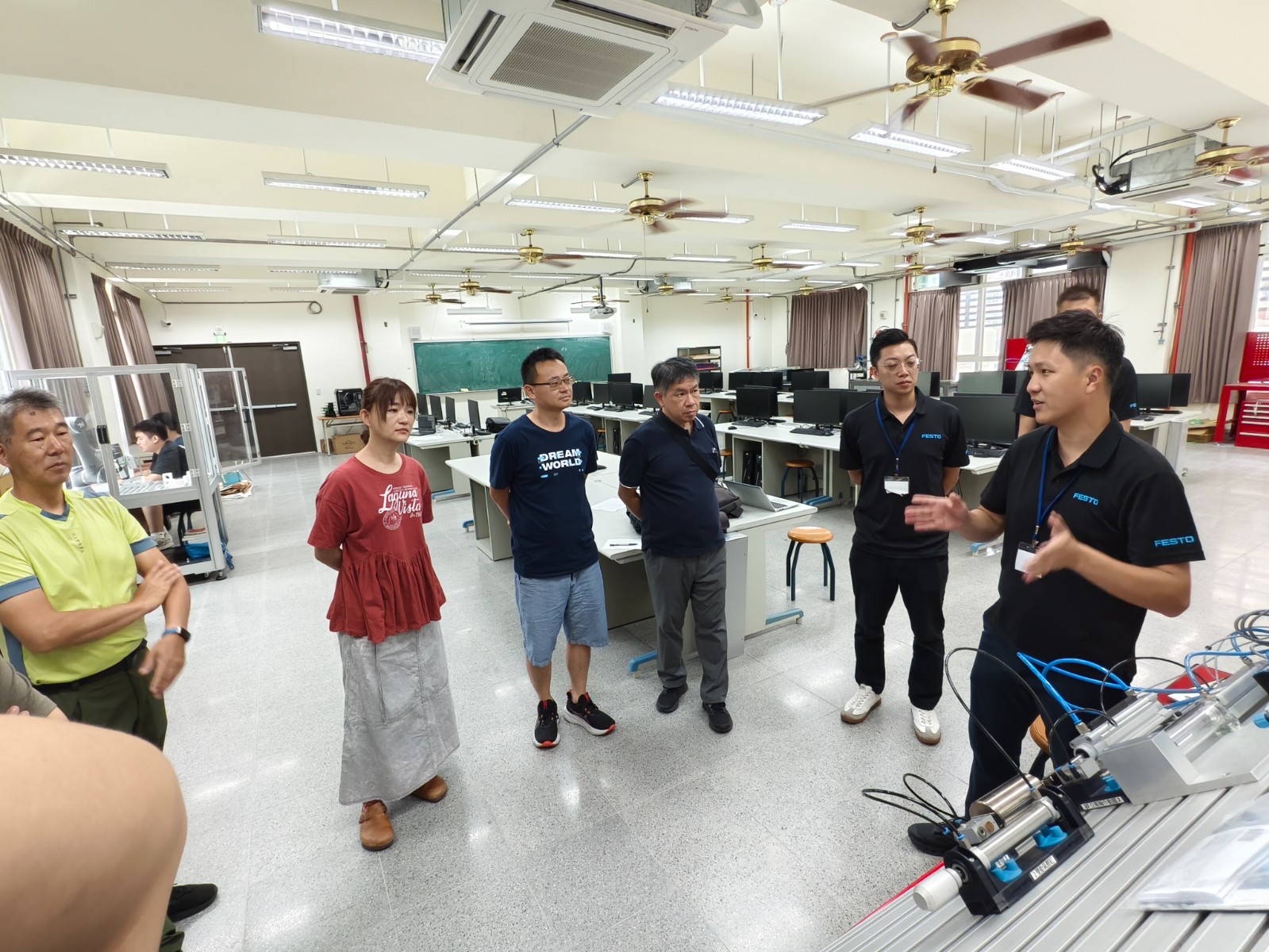 202508026FESTO VTEM 氣壓壓電技術教師研習