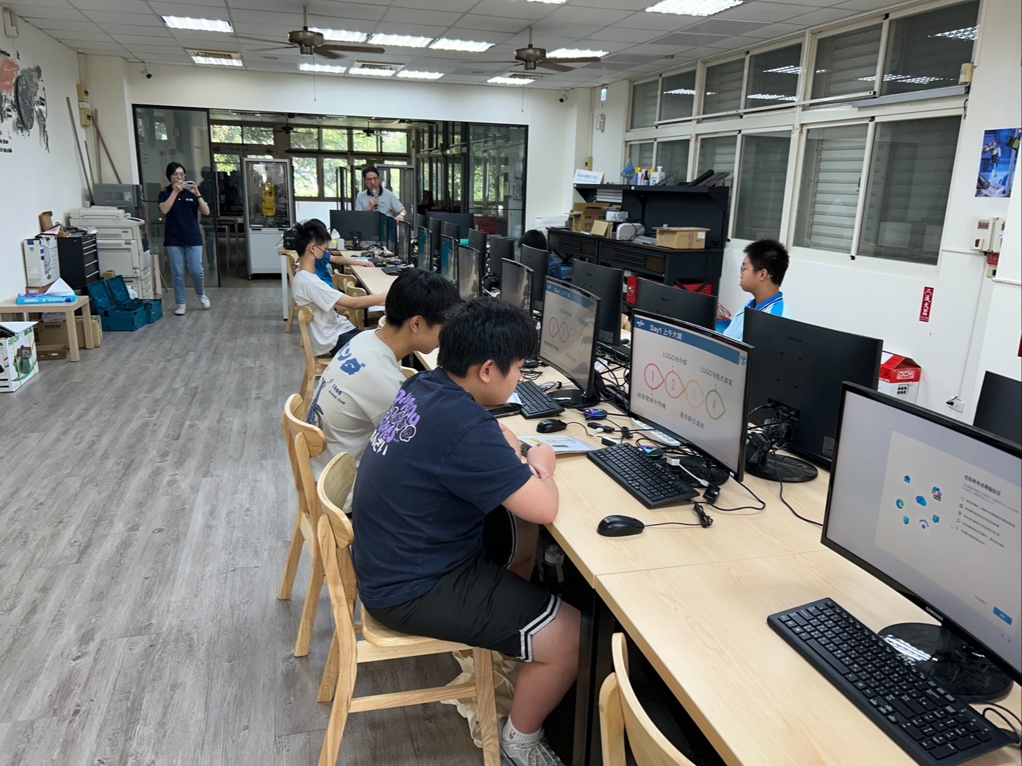 2025-1018-1019國中創客與西門子LOGO8!課程研習